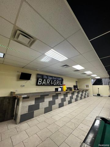 2922 Carpenter Street, Hamtramck, MI 48212