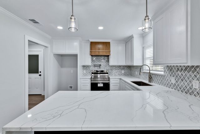 11345 Jennifer Circle, Sanger, TX 76266