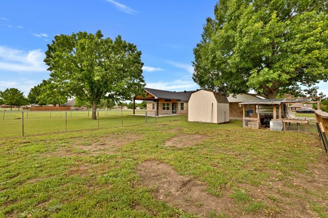 11345 Jennifer Circle, Sanger, TX 76266