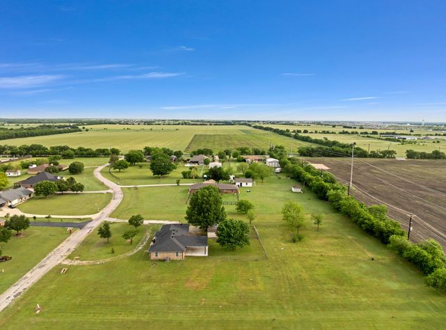 11345 Jennifer Circle, Sanger, TX 76266