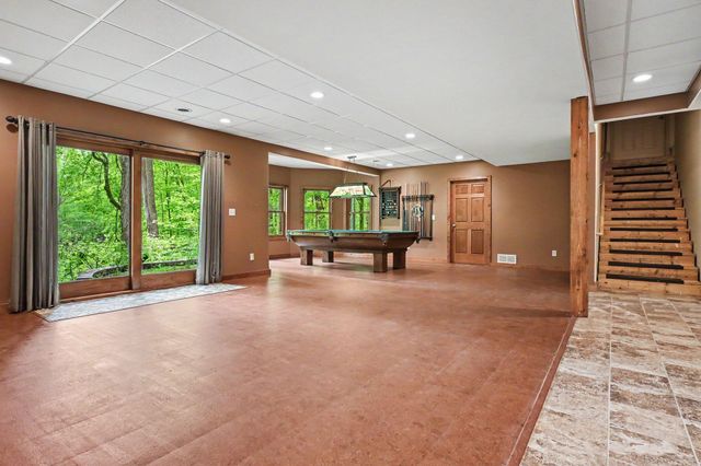 8265 E Walnut Ridge, New Carlisle, IN 46552