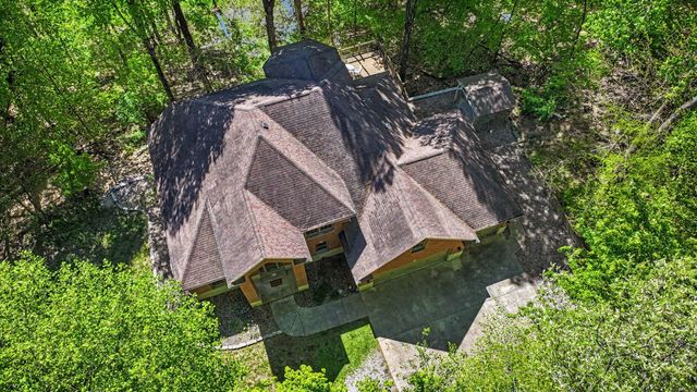 8265 E Walnut Ridge, New Carlisle, IN 46552