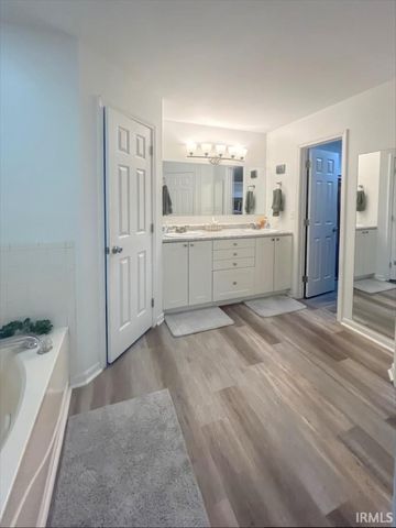 2312 WALTON LAKE Drive, Kokomo, IN 46902