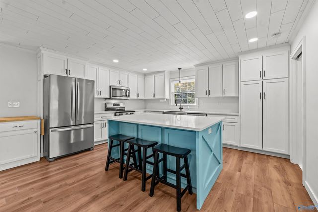 2019 Gurley Pike, Gurley, AL 35748