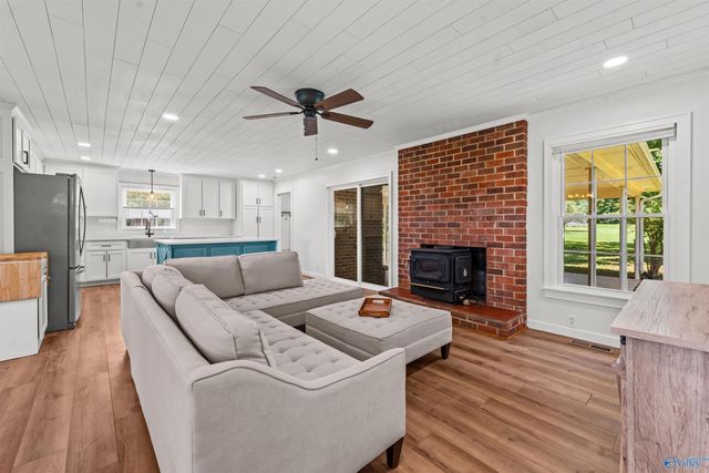 2019 Gurley Pike, Gurley, AL 35748