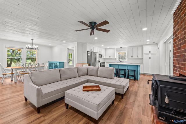2019 Gurley Pike, Gurley, AL 35748