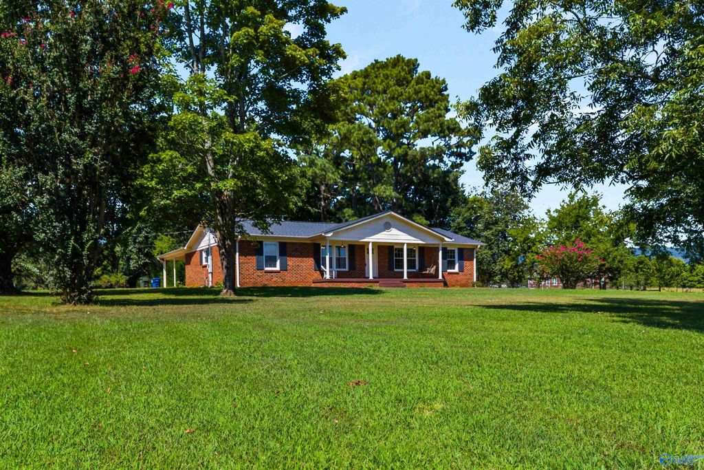 2019 Gurley Pike, Gurley, AL 35748
