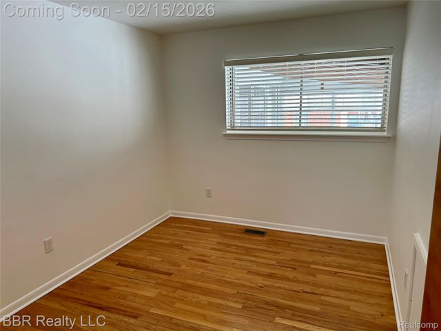 1905 Newman Street, Trenton, MI 48183