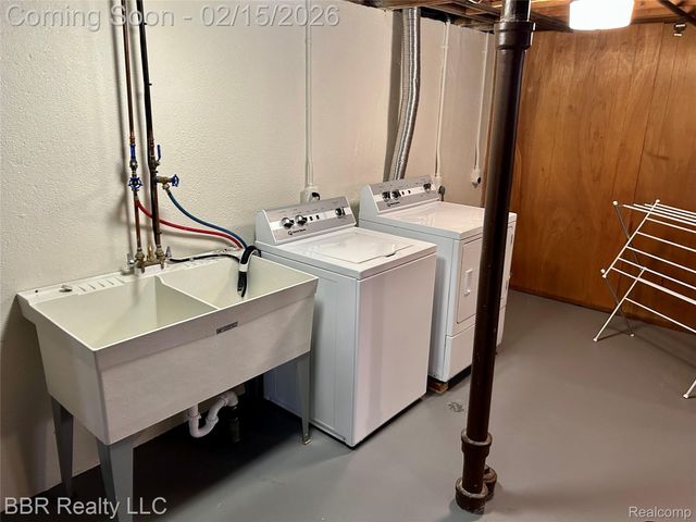 1905 Newman Street, Trenton, MI 48183