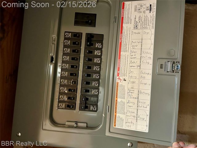 1905 Newman Street, Trenton, MI 48183