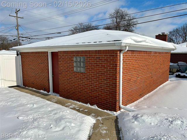 1905 Newman Street, Trenton, MI 48183