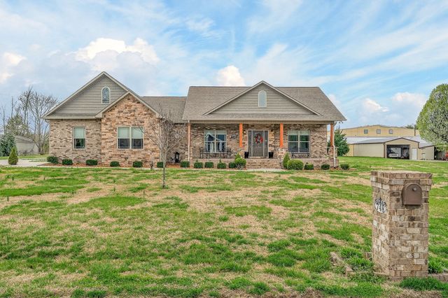 748 Brookemeade Dr, Sparta, TN 38583