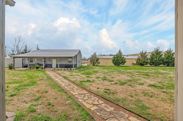 748 Brookemeade Dr, Sparta, TN 38583