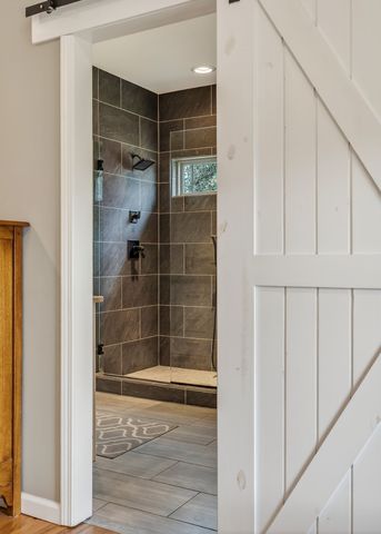 748 Brookemeade Dr, Sparta, TN 38583