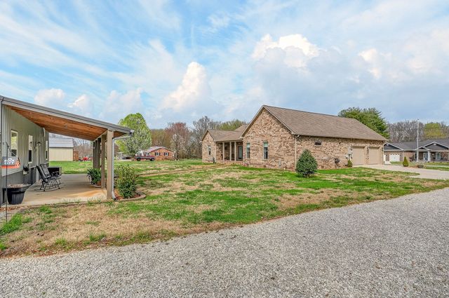 748 Brookemeade Dr, Sparta, TN 38583