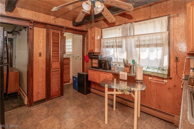94 Avalon Drive, Bedford, OH 44146