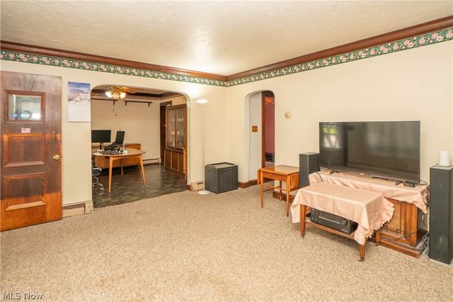 94 Avalon Drive, Bedford, OH 44146