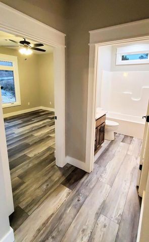 187 Silver Sunset Lane, Kimberling City, MO 65686