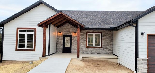 187 Silver Sunset Lane, Kimberling City, MO 65686