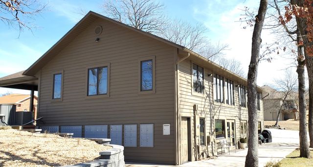 187 Silver Sunset Lane, Kimberling City, MO 65686