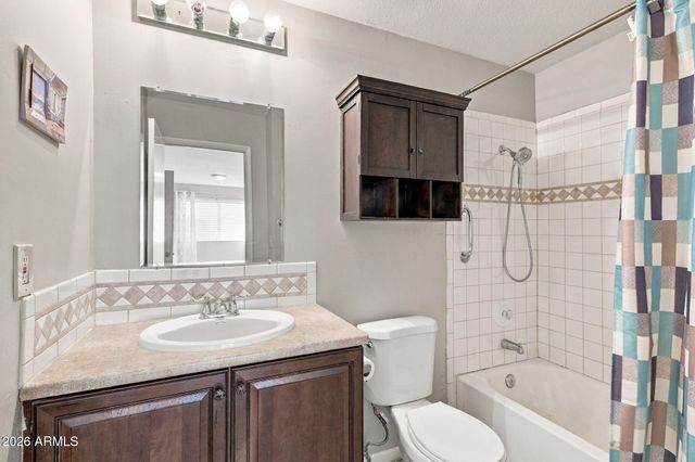 4729 W Continental Drive, Glendale, AZ 85308