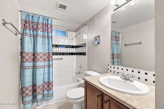 4729 W Continental Drive, Glendale, AZ 85308