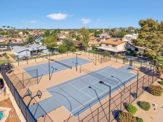 4729 W Continental Drive, Glendale, AZ 85308