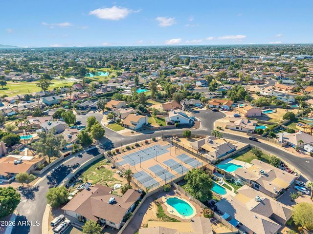 4729 W Continental Drive, Glendale, AZ 85308