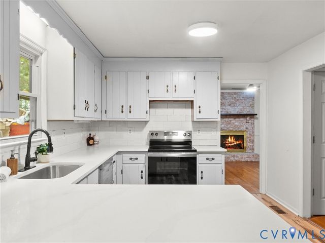 720 Dove Path Ln, Chester, VA 23834