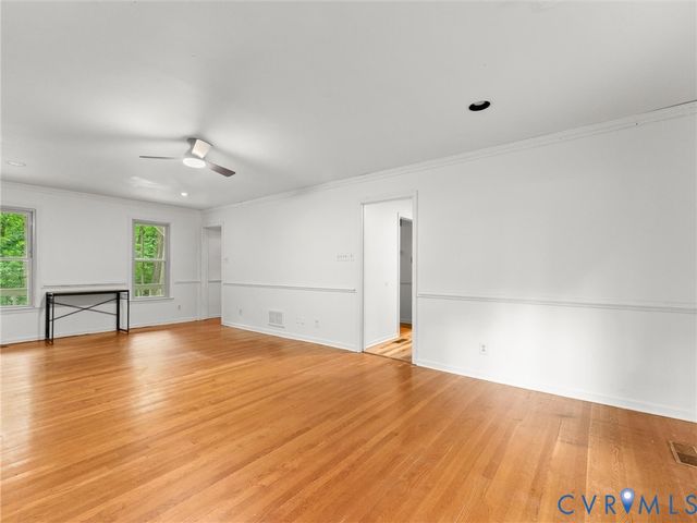 720 Dove Path Ln, Chester, VA 23834