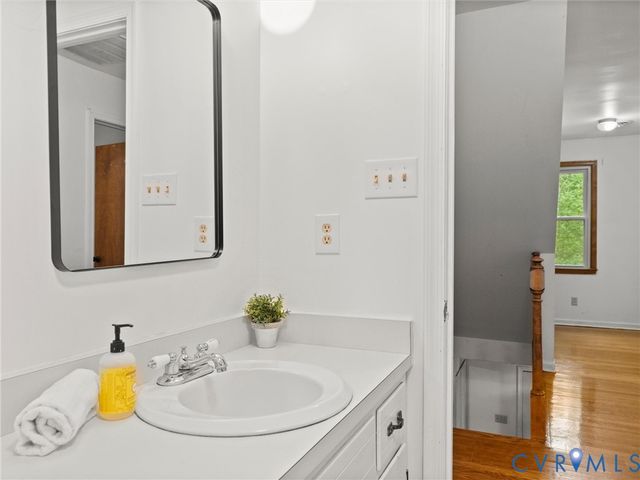 720 Dove Path Ln, Chester, VA 23834