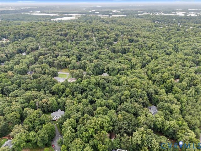 720 Dove Path Ln, Chester, VA 23834