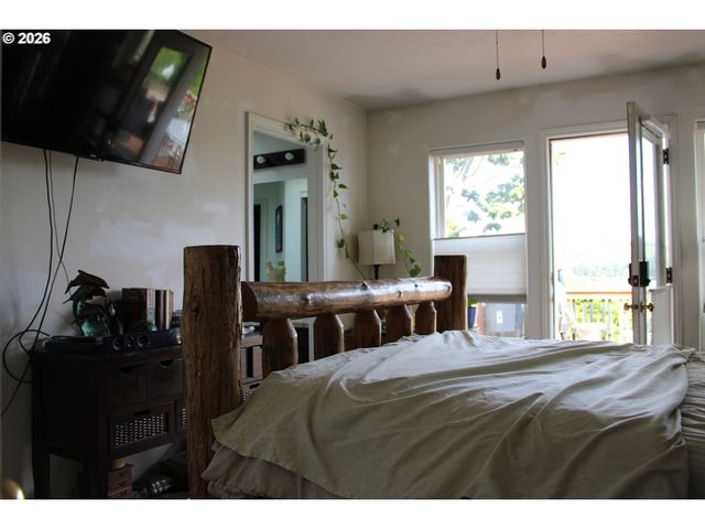 110 Sw 16TH Ct, Troutdale, OR 97060