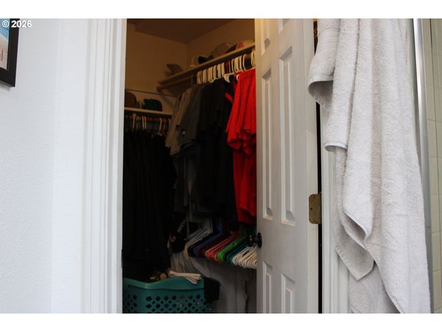 110 Sw 16TH Ct, Troutdale, OR 97060