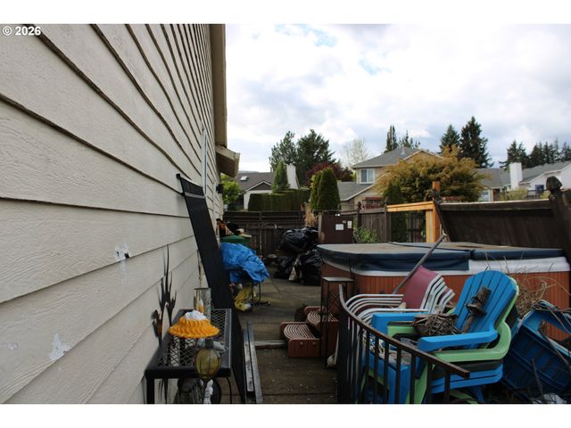 110 Sw 16TH Ct, Troutdale, OR 97060