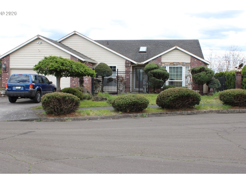 110 Sw 16TH Ct, Troutdale, OR 97060