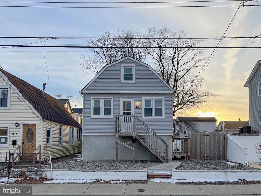 64 CENTER AVENUE, Keansburg, NJ 07734