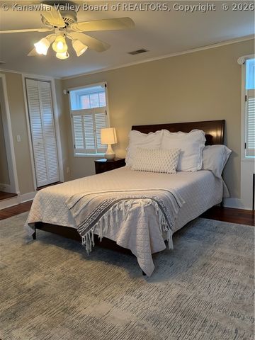 922 Woodland Avenue, South Charleston, WV 25303