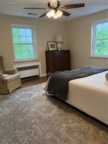 922 Woodland Avenue, South Charleston, WV 25303