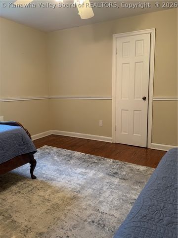 922 Woodland Avenue, South Charleston, WV 25303