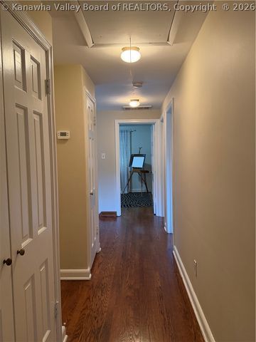 922 Woodland Avenue, South Charleston, WV 25303