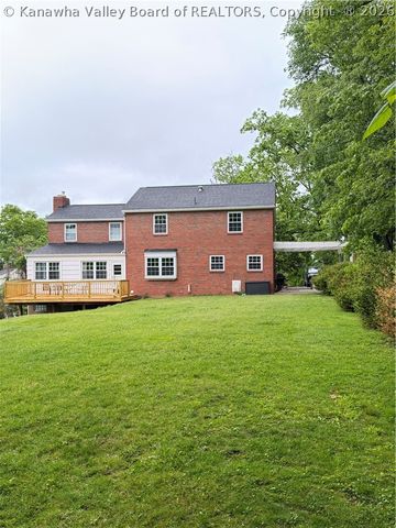 922 Woodland Avenue, South Charleston, WV 25303