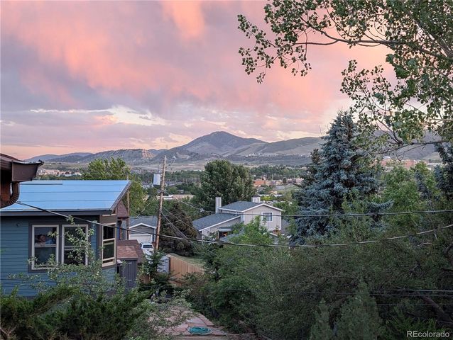 1613 Secrest Street, Golden, CO 80401