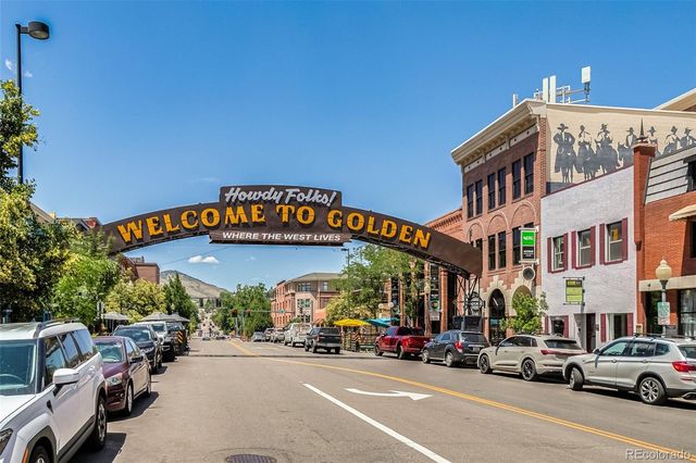 1613 Secrest Street, Golden, CO 80401