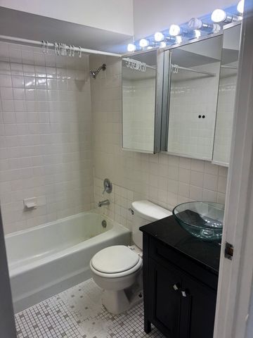 1227 S Harlem Avenue 512, Berwyn, IL 60402