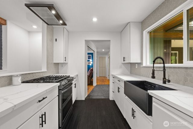 7506 66th Avenue W, Lakewood, WA 98499