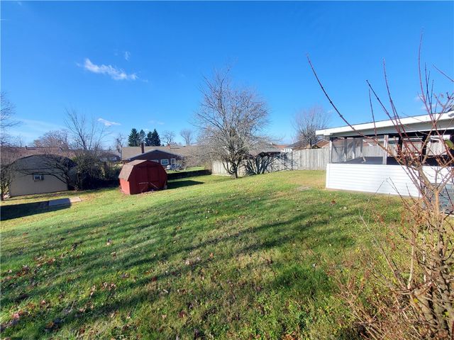 100 Monahan St, Hopewell Twp, PA 15001