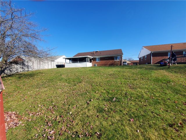 100 Monahan St, Hopewell Twp, PA 15001