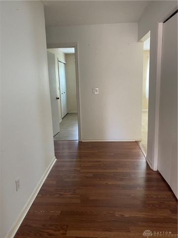 1811 Greenbriar Drive, Troy, OH 45373