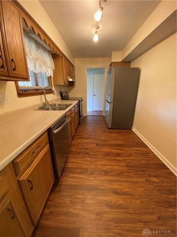 1811 Greenbriar Drive, Troy, OH 45373